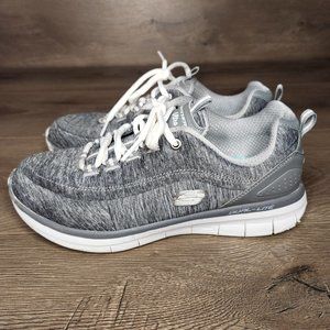 Skechers Ultra Go Womens 7 Grey Memory Foam Dual Lite Sneakers